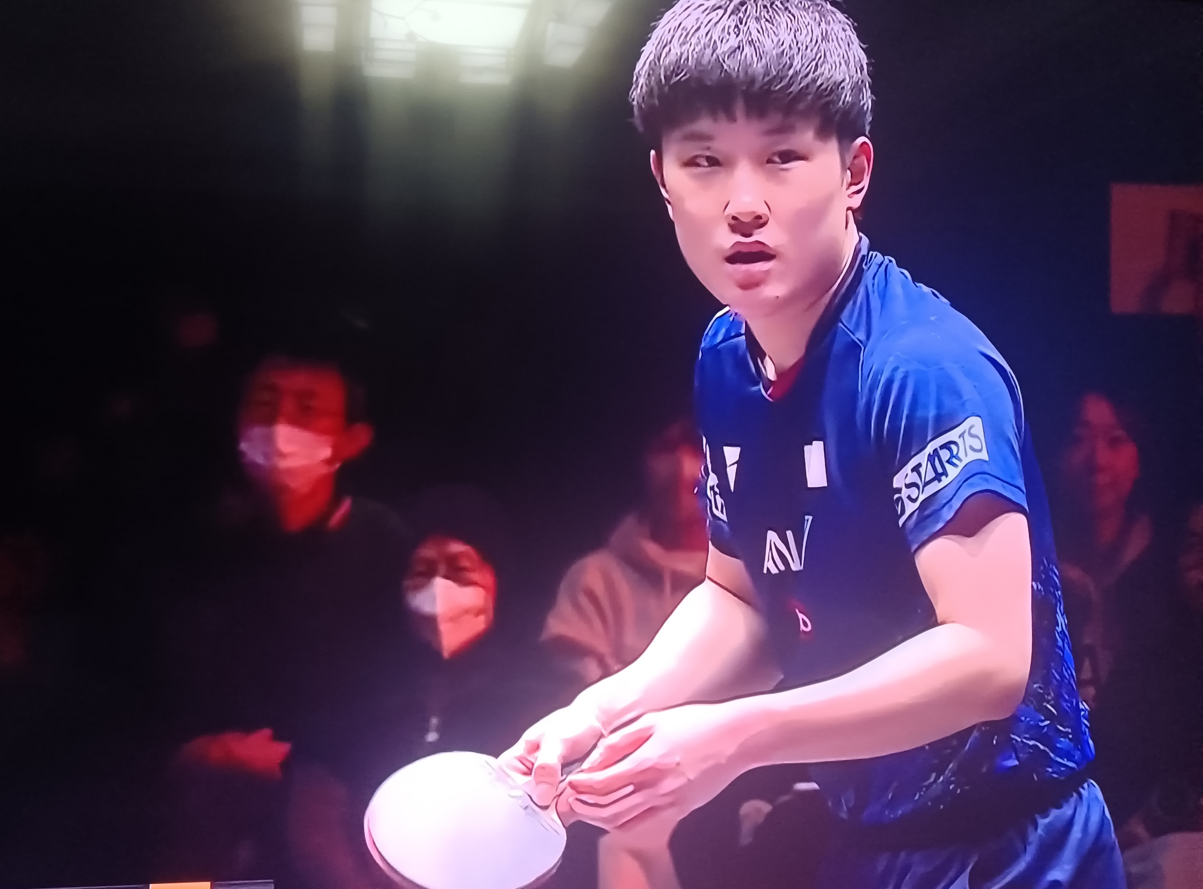 英格兰队轻取奥地利队,张本智和点燃赛场 英格兰队轻取奥地利队,张本智和点燃赛场