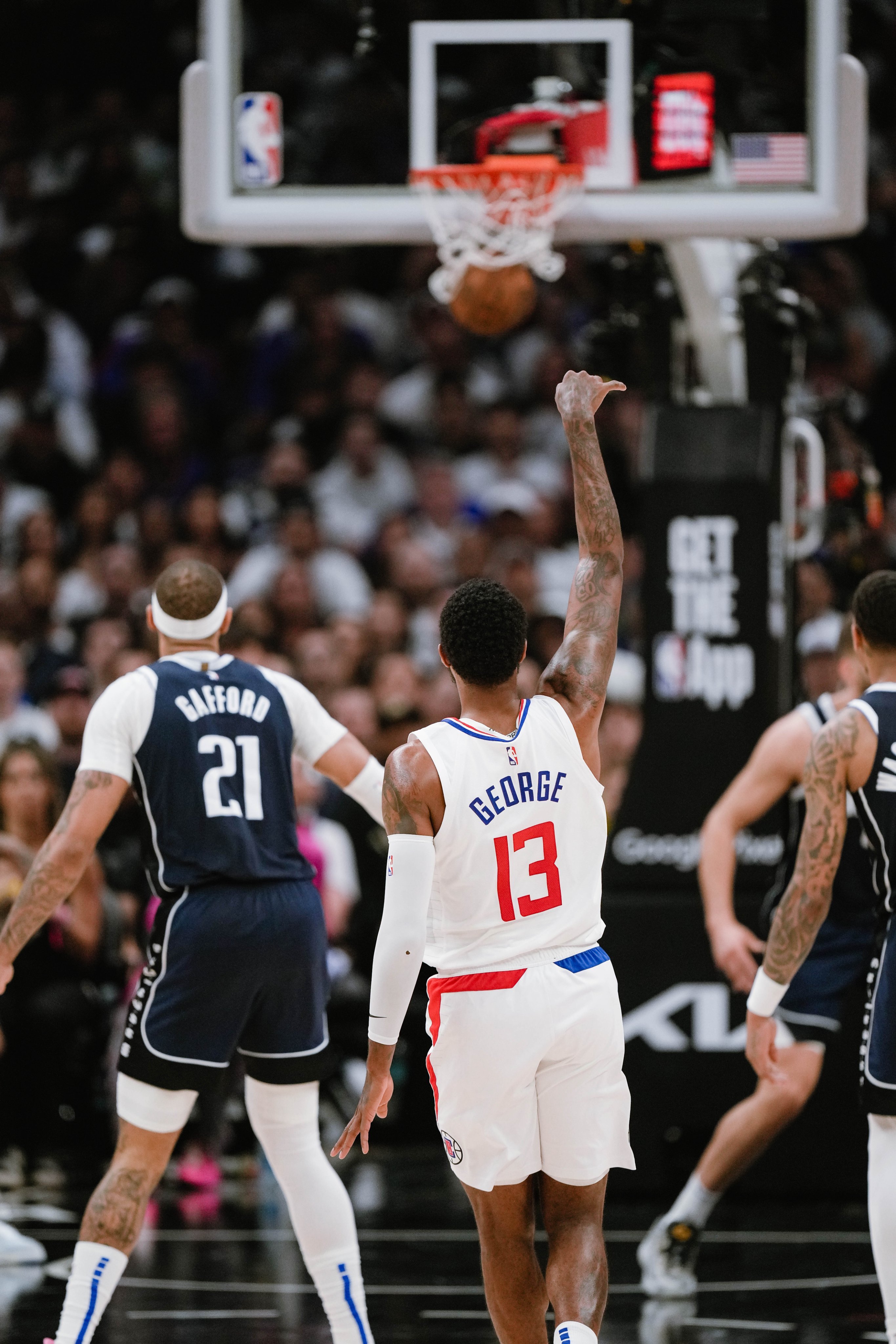 福建队力克雷霆，东契奇高光表现